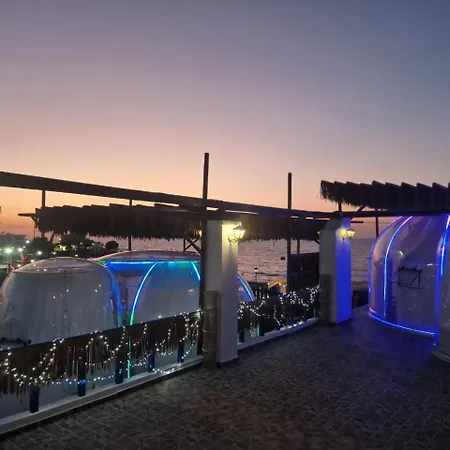 Gloo Glamping 