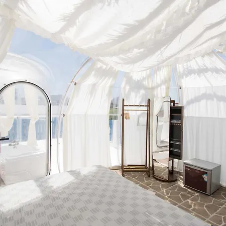 Gloo Glamping 