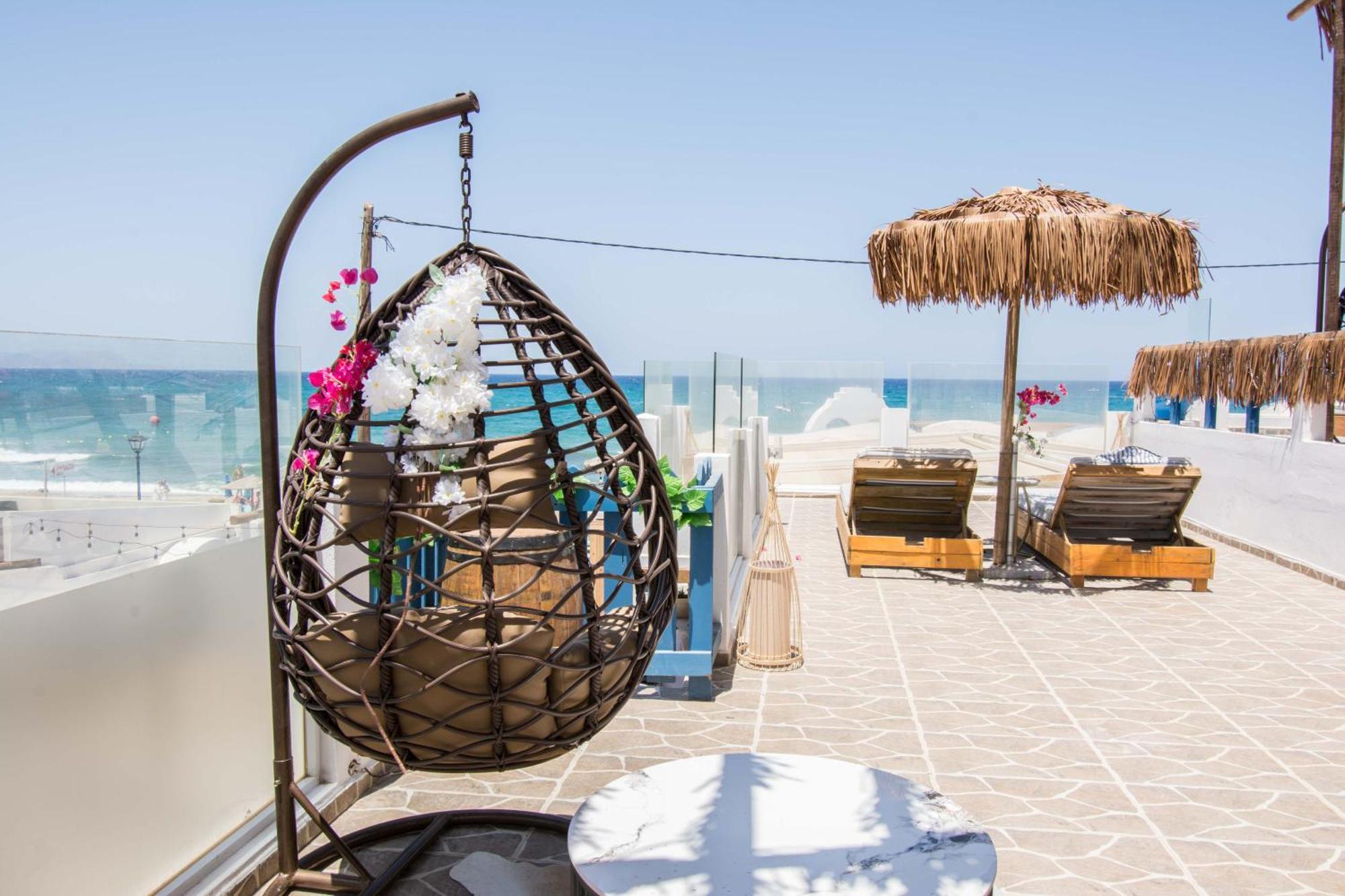 Gloo Glamping 